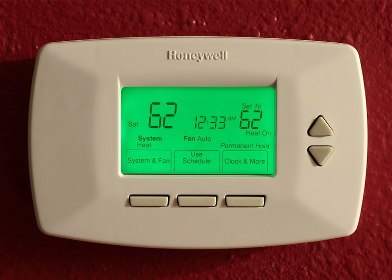 5 Signs Of A Failing Or Broken Thermostat